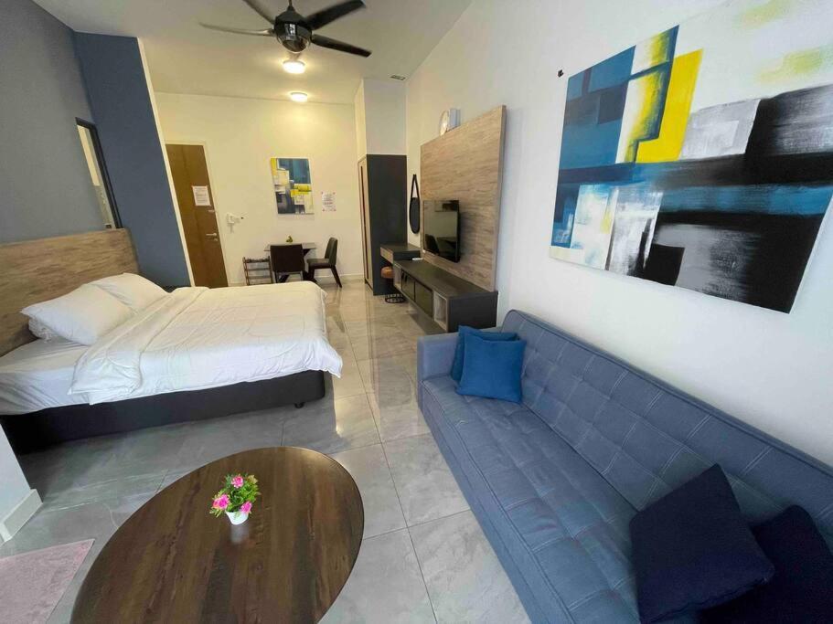 Homestay Shah Rizki At Imperio With Swimming Pool Muslim Friendly Malacca Exterior photo
